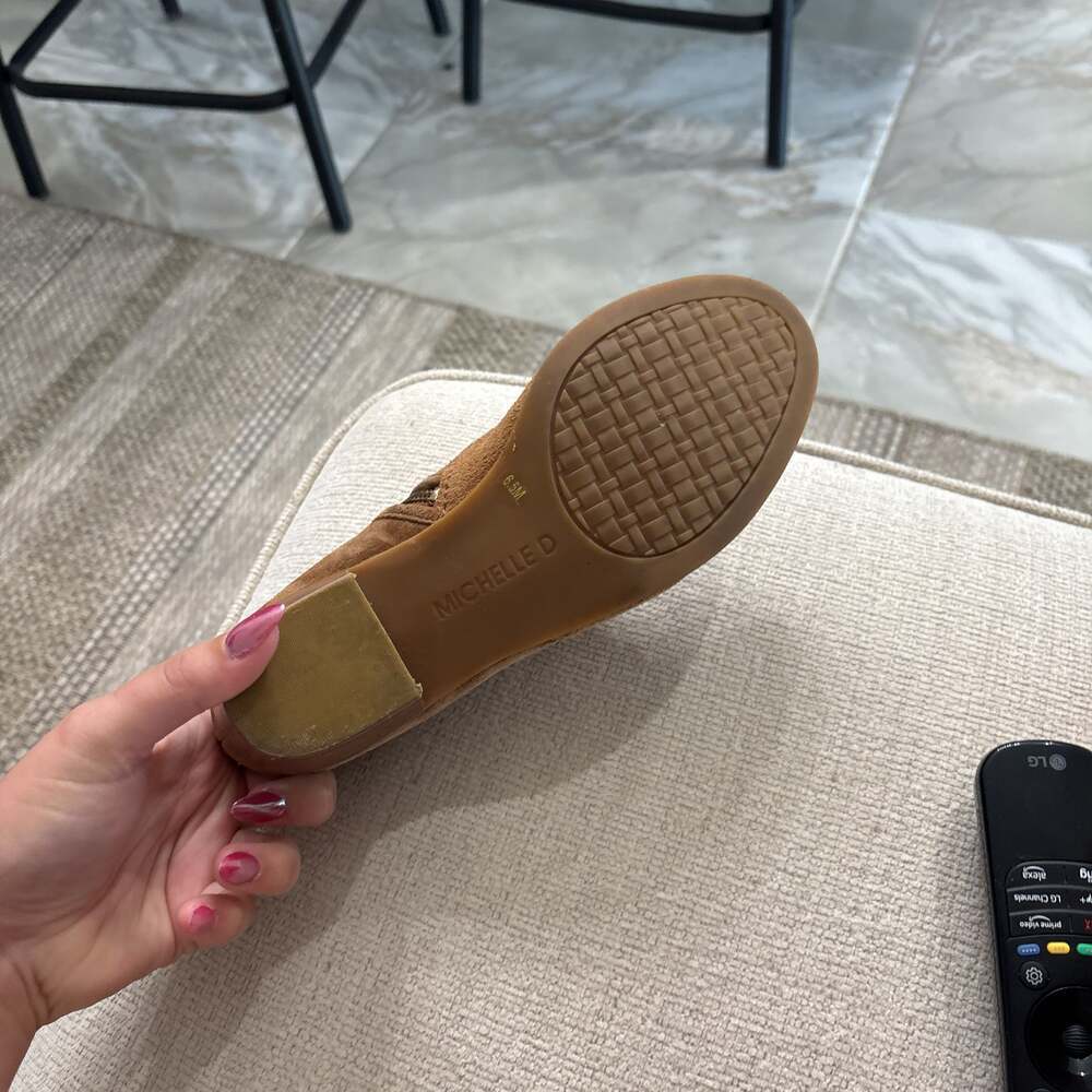 Michelle D Brown Suede Leather Ankle Boots with Stacked Heels, Size 8.5M - Picture 7 of 7